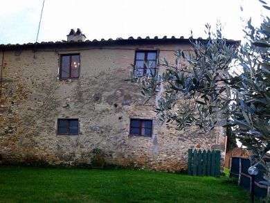 Ancient stone Tuscany country home that sleeps six Ancient stone Tuscany country home that sleeps six